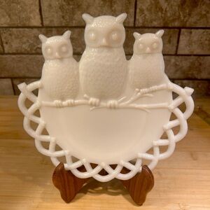 Vintage 1960s Westmoreland Milk Glass “Three Owls” Plate 7.5”